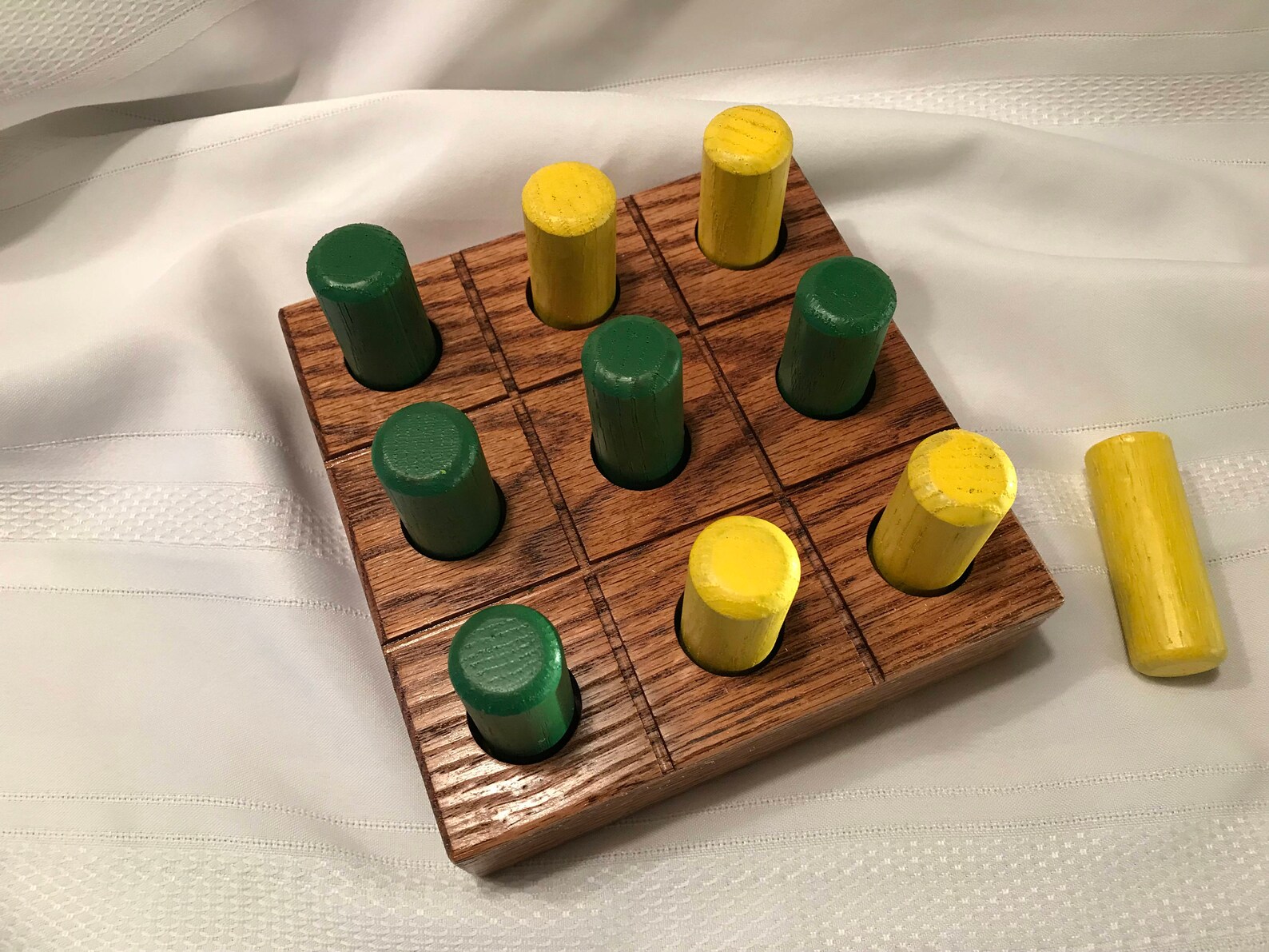 Du Tac Au Tac En Anglais Solid Oak Tic Tac Toe Board en anglais | Etsy