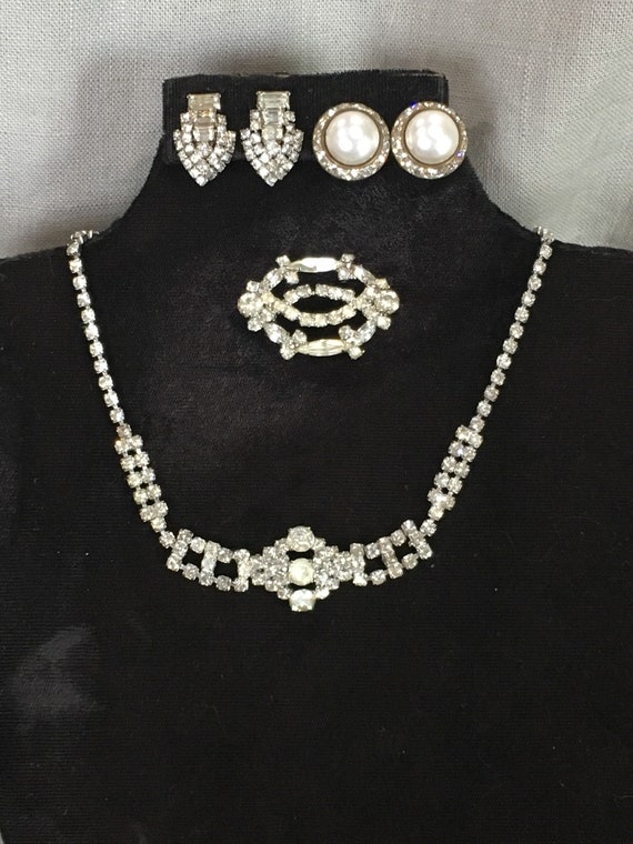 Vintage Rhinestone Jewelry Set - image 2