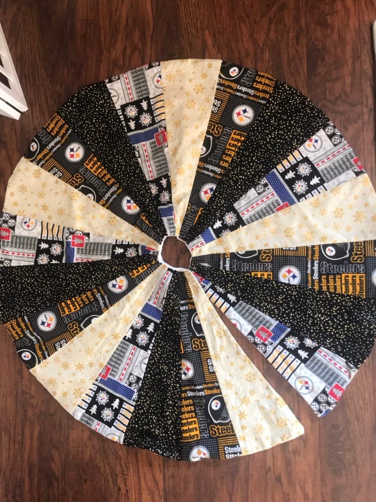 Steelers Tree Skirt 