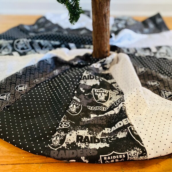 Raiders Tree Skirt 