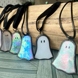 Stained Glass Ghost Necklace / Spooky Jewellery Cute Rainbow Ghost Charm Necklace Halloween Handmade Black Gothic Choker Cute Horror Spook