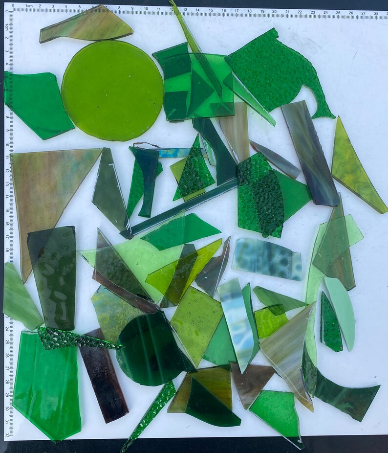 Green Stained Glass Pieces 500g / Mosaic Supplies Glass for Mosaics Art Stain Glass Offcuts Art Craft Supplies Scrap Glass Random Shapes Three