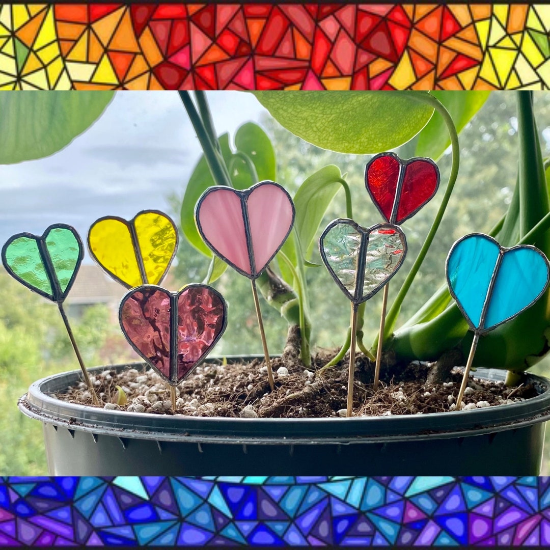 Stained Glass Heart Plant Stake for Plant Pot Flower Bed Window Box, Wedding Table Decor Love Gift for Mum Mam Houseplant Decorations Garden