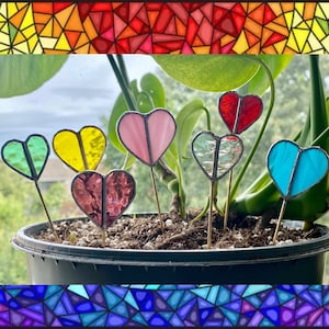 Stained Glass Heart Plant Stake for Plant Pot Flower Bed Window Box, Wedding Table Decor Love Gift for Mum Mam Houseplant Decorations Garden