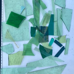 Green Stained Glass Pieces 500g / Mosaic Supplies Glass for Mosaics Art Stain Glass Offcuts Art Craft Supplies Scrap Glass Random Shapes One