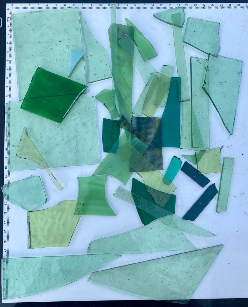 Green Stained Glass Pieces 500g / Mosaic Supplies Glass for Mosaics Art Stain Glass Offcuts Art Craft Supplies Scrap Glass Random Shapes One