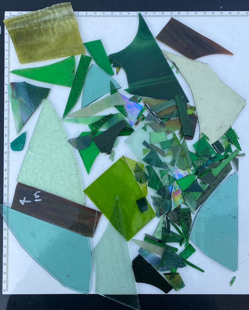 Green Stained Glass Pieces 500g / Mosaic Supplies Glass for Mosaics Art Stain Glass Offcuts Art Craft Supplies Scrap Glass Random Shapes Six