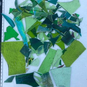 Green Stained Glass Pieces 500g / Mosaic Supplies Glass for Mosaics Art Stain Glass Offcuts Art Craft Supplies Scrap Glass Random Shapes Four