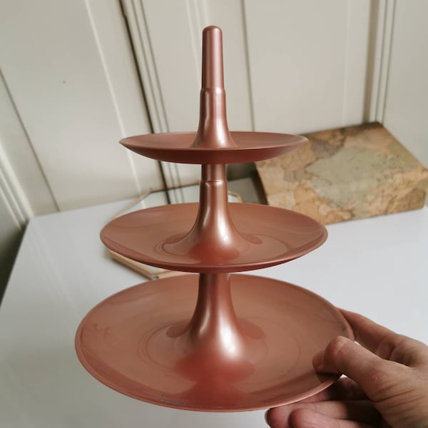 Copper Koziol Etagère Babell XS, vintage design. The streamlined design Babell modern timeless. Rose gold 1997. Design Thesevenhints, Vienna