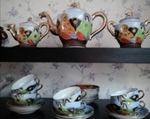FREE SHIPPING 1868-1912 Dai Nippon mark, Japanese Satsuma Dragon Ware Gilded tea set, 25 pieces. Teapot 19x27 cm, Ø cup 8,5 cm.