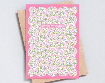 花柄バースデーカード：手描きのピンクの花、スカラップエッジ - GC522