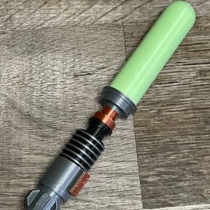 Luke’s lightsaber rattle (ROTJ)
