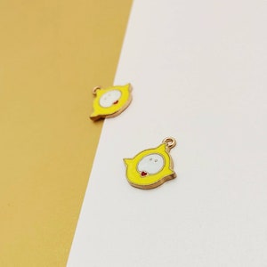 Niedliche Küken 2 in 1 Charms, Emaille Küken Anhänger, Küken Gesichter für Ohrringe oder Halsketten, Zipper Pull Charms, 2 Stück.
