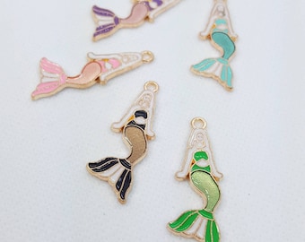 Emaille zeemeerminbedels: kleurrijke hangers, sieraden maken (4 stuks, 32 mm x 13 mm)