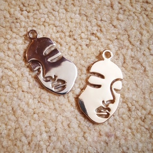 Shiny Gold Face Earring pendants, Silhouette Earring Charms, High Polish Brass, 4 Pieces FMT