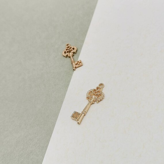 Golden key deals jewelry