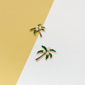 Palm Tree 2 in 1 Charms, Palm Trees with Pearl 2 in 1 Pendant, Green Palm Tree with Pearl Cluster Charms for Earrings or Necklace, 2 Pieces