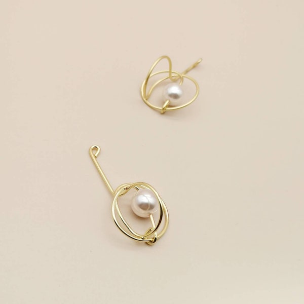 Gold Spiral Faux Pearl Charm: Beaded 2-in-1 Pendant