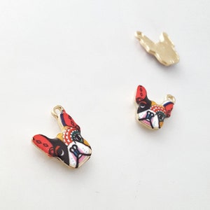 Dijes de bulldog francés, colgante de perro toro esmaltado para hacer aretes, dijes de cara de perrito para hacer joyas, 2 piezas