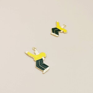 Cartoon 2 in 1 Girl Charms, Cute Girl Pendant with Yellow Tee, Little Girl Charms for Earrings Making or Necklace Making, 2 Pieces