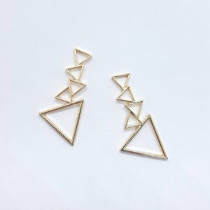 2 Pieces Linked Triangle Connector Charms, Gold Plated, Jewellery Supplies.