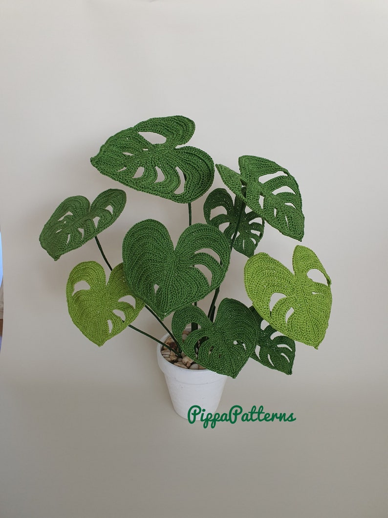 Foto-Tutorial zum Häkel-Pflanzenmuster Monstera/Schweizer Käse Häkel-Pflanzenmuster für Dekor, Blumensträuße und Arrangements Bild 6