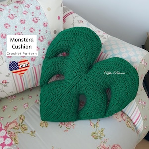 Crochet monstera leaf cushion  pattern - monstera pillow - photo tutorial