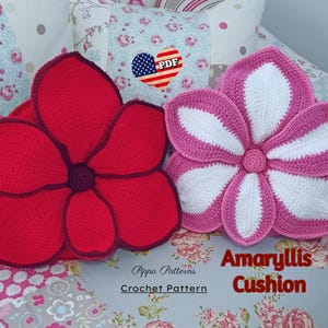 Crochet Flower Cushion - Amaryllis flower Cushion - photo tutorial - crochet pattern
