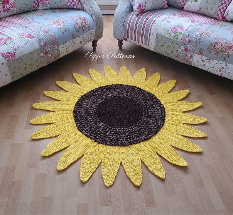 Crochet Sunflower Rug pattern photo tutorial Sunflower Rug crochet tutorial image 5