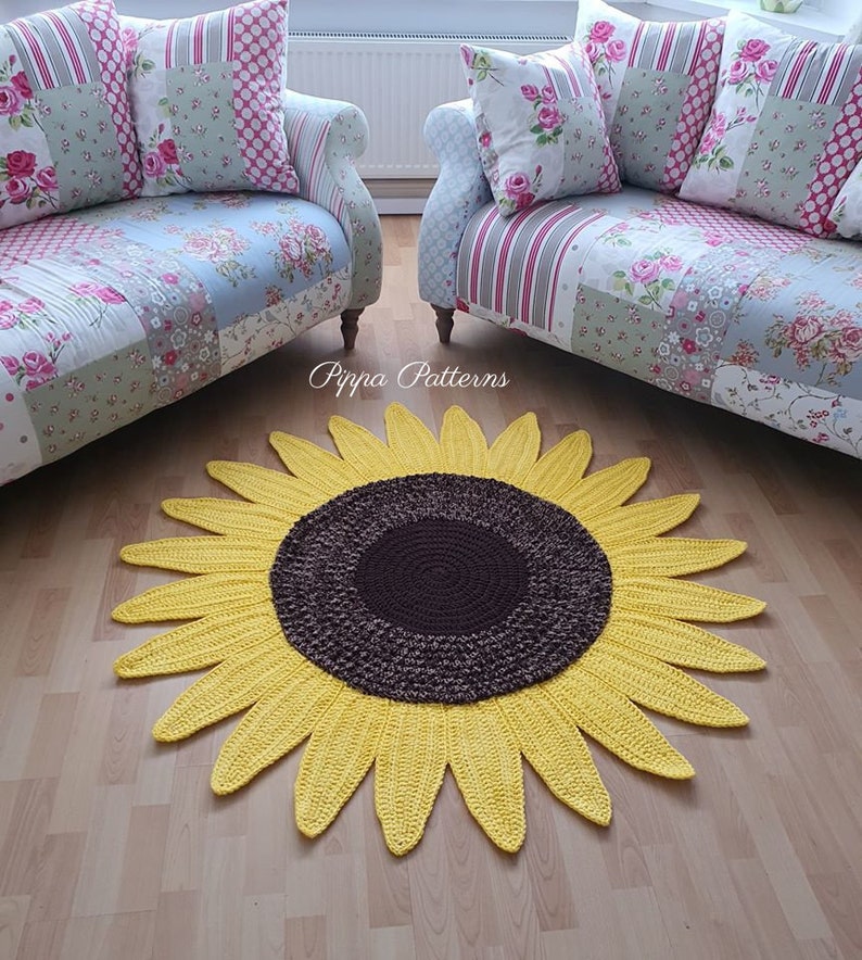 Crochet Sunflower Rug pattern photo tutorial Sunflower Rug crochet tutorial image 2