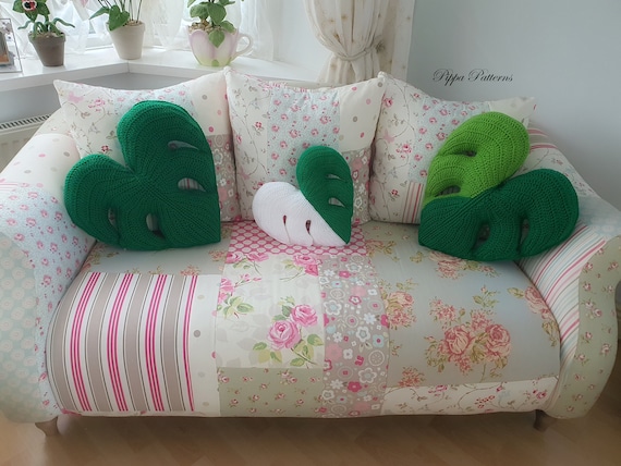 Crochet Monstera Leaf Cushion Pattern - Monstera Pillow - Photo Tutorial -  Etsy