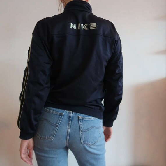 nike windbreaker tracksuit