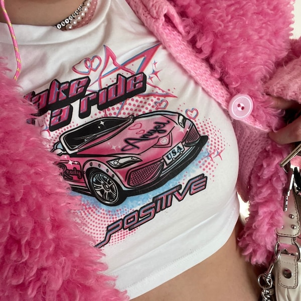 Y2K pink airbrush car pink coquette cropped tee - vintage croptop - trend tee - shirt cute fairycore - 2000's 00S croptop kawaii harajuku