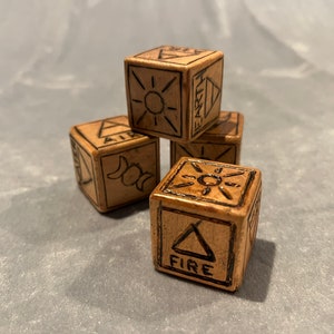 Small Divination cube  (light brown)
