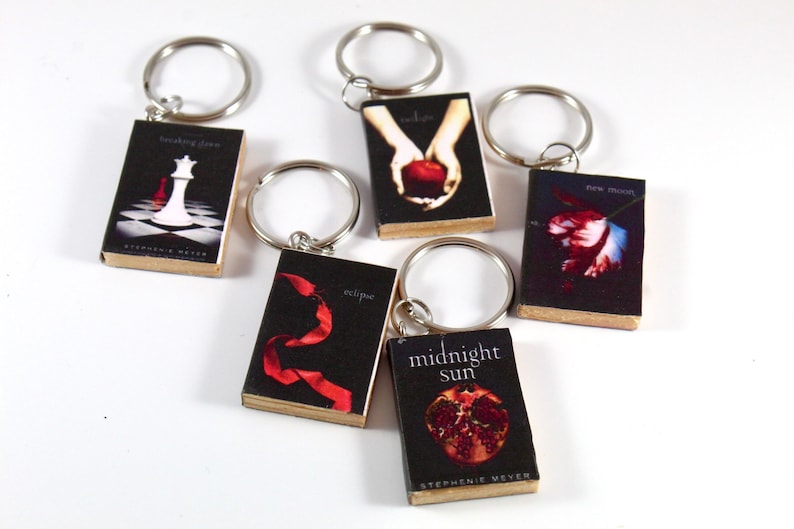 twilight inspired book keychains 