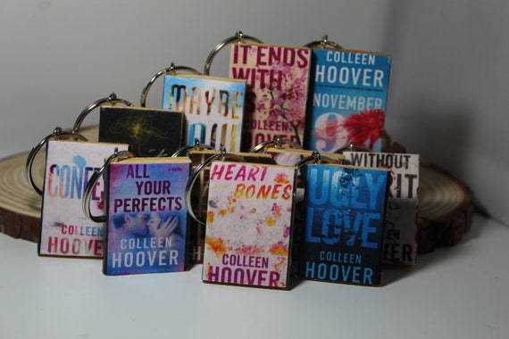 Colleen Hoover book keychain -  Italia