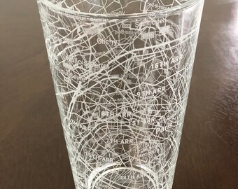 16 oz Pint Beer Glass Urban City Map Paris, France