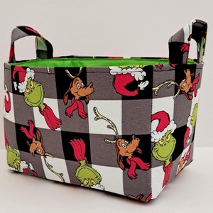 Karierter Grinch-Weihnachtskorb, Stoffkorb, Weihnachtsgeschenkkorb, Aufbewahrungsorganisation