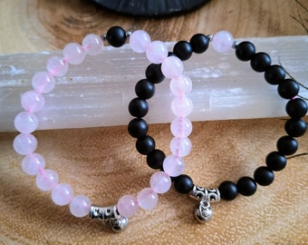 Bracelet en quartz rose et onyx noir pour coupler l'amitié avec un cadeau en pierre naturelle curative en cristal avec breloque magnétique pour lui ou elle