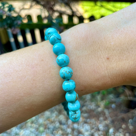 Turquoise howlite best sale bracelet