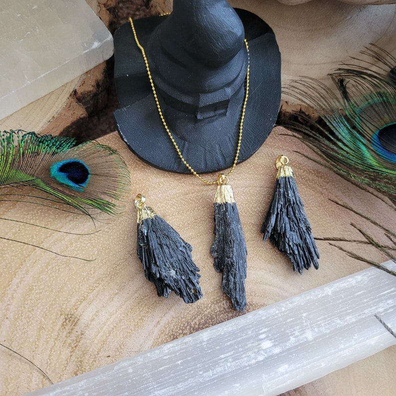 Raw black kyanite pendant necklace witchy jewellery gift for him or her protection jewelry for men or women image 3
