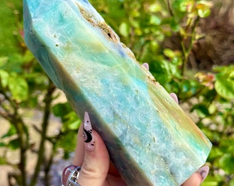 Caribbean Blue Calcite Large Tower Point  Natural Stone Home Decoration 15cm 643g
