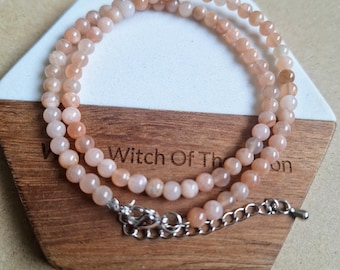 Sunstone Choker Necklace: Minimalist Crystal Healing Jewellery, Silver Finish