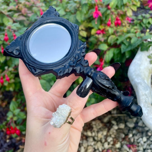 Black Obsidian Handheld Cat Shaped Face Mirror Altar Decoration Natural Crystal Beauty Tool