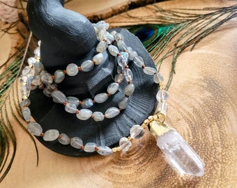 Collar Mala de Labradorita: Colgante con Punta de Cuarzo Transparente, Cristales Anudados para Sanación