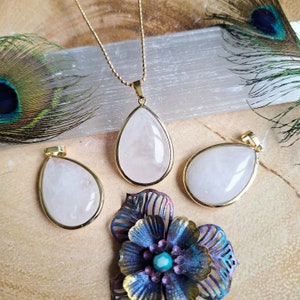 Snow Quartz Teardrop Pendant Necklace: Crystal Healing Jewellery
