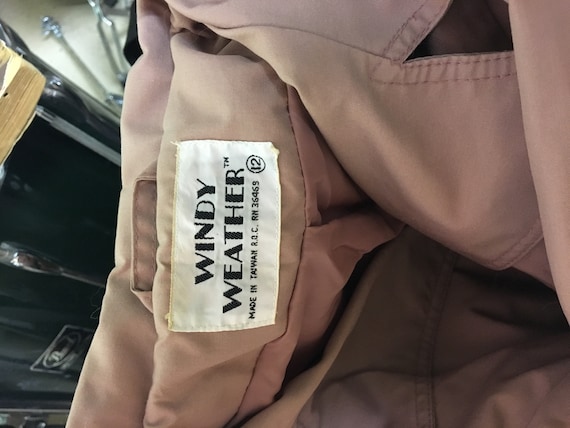 1980s Dusty Rose Raincoat - image 2