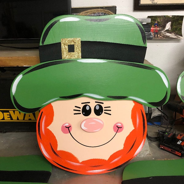 Plywood Hand cut Hand painted Wooden 3D Leprechaun Door Hanger Personalized St. Patricks Day St. Pattys Lucky Leprechaun Irish