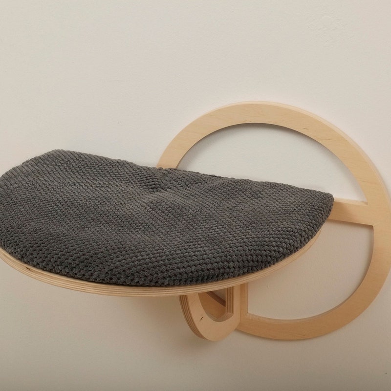 A closer look at Compact Wall Mounted Cat Shelves