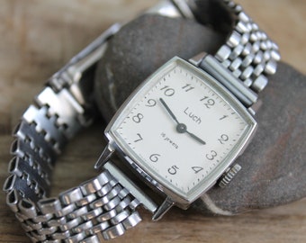 women's wrist watches, ladies watch Luch / vintage mechanical wrist watches / working order /  gift for her / 16 jewels